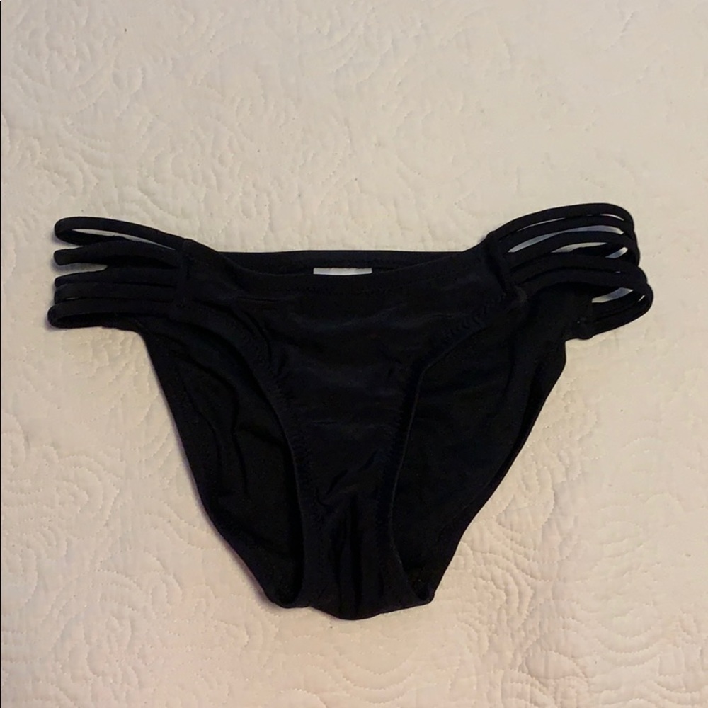 Black bathing suit bottoms